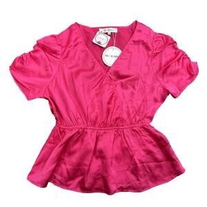 Available V-Neck Puff Sleeve Top in Pink, Size M​​​